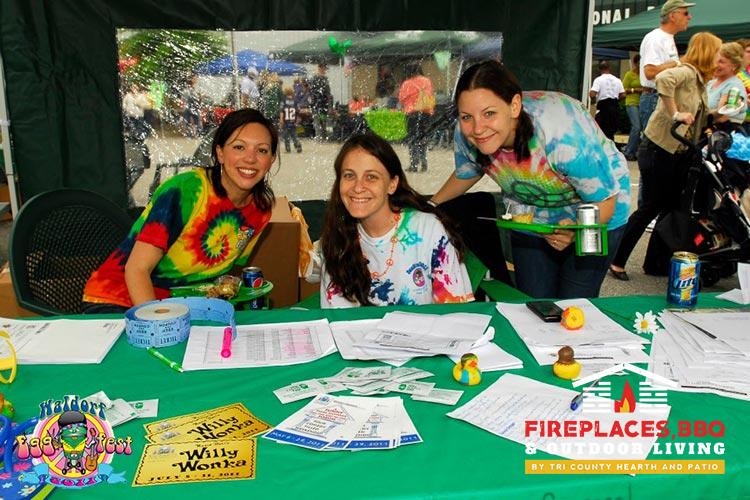 girls in tie-dye at eggfest